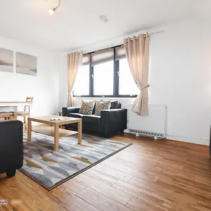 Thistle - Rose Apartment